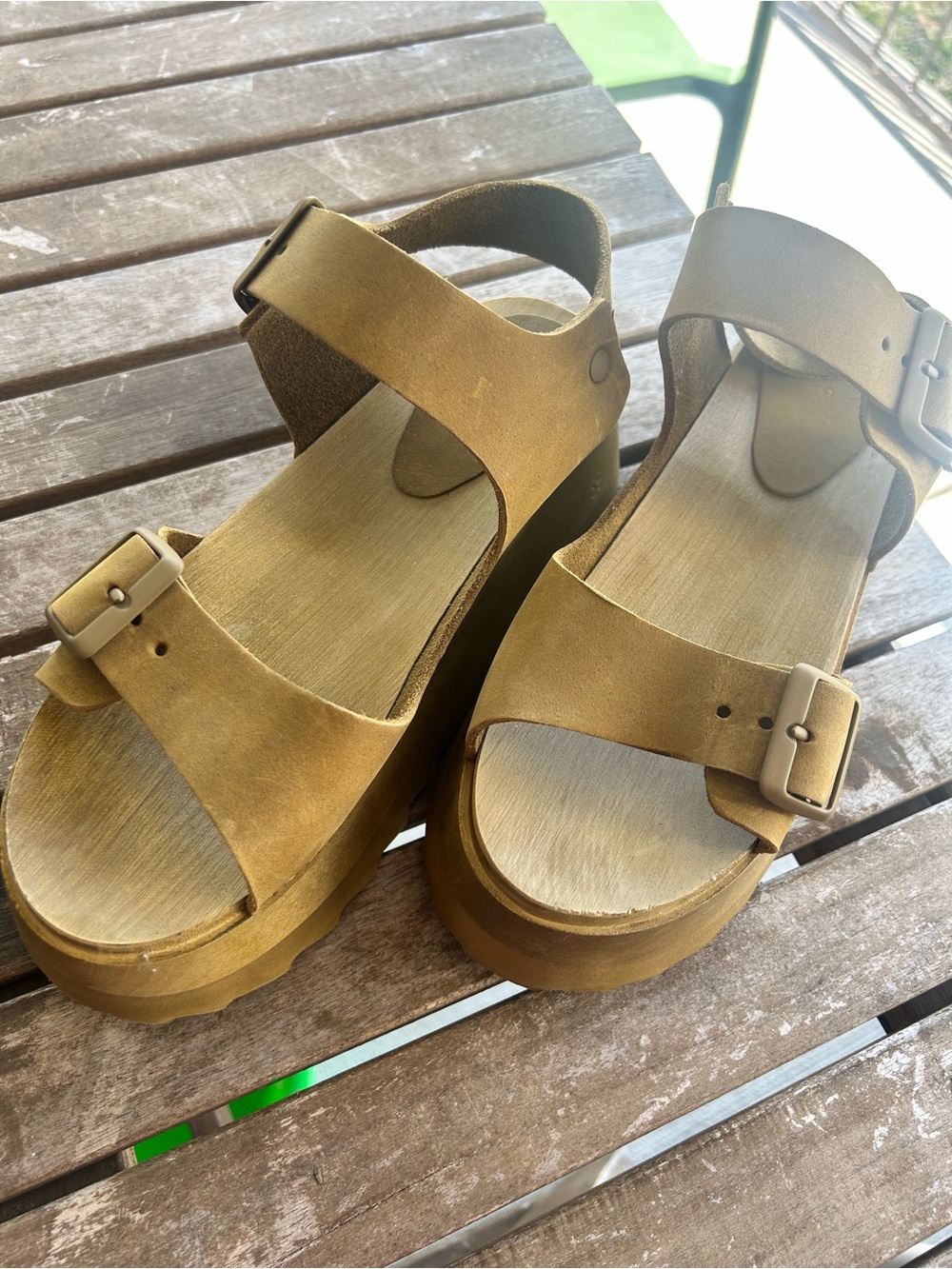 Bryr Gigi Platfom Clogs in Seaweed